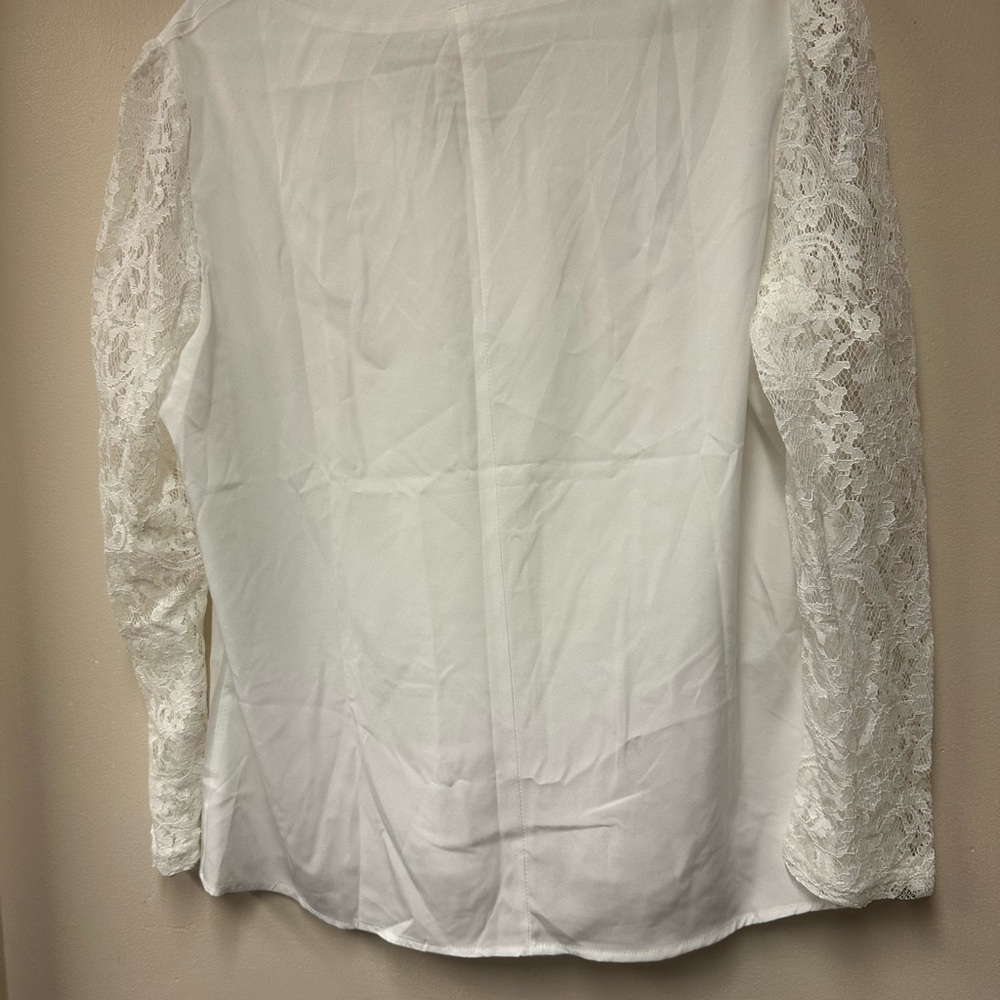 Elegant‎ White Lace Sleeve Women's Top - Picture 2 of 3